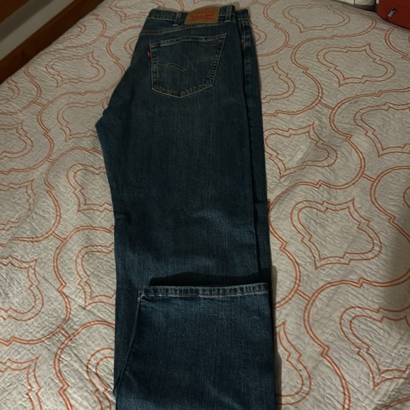 Men’s Levi’s jeans - Picture 2 of 3